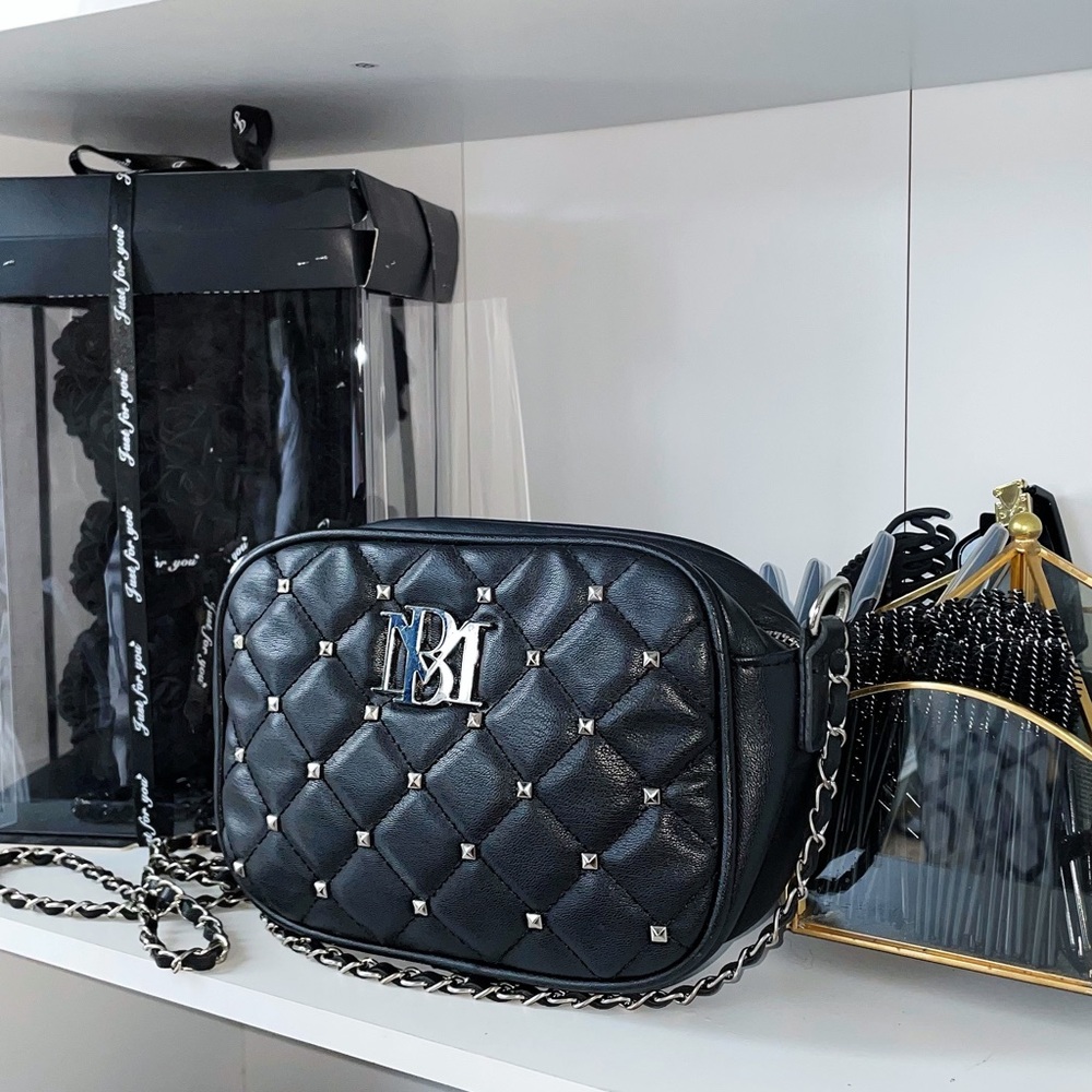BADGLEY MISCHKA STUDDED LEATHER CROSS-BODY PURSE || BLACK🖤